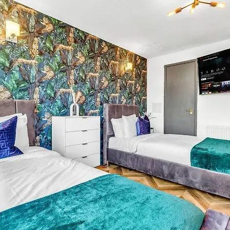 Yinmae: Spacious 4-bedroom City Centre House With Free Parking * Birmingham